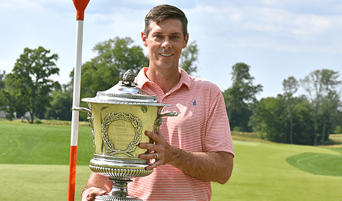 Michael McDermott with BMW Philadelphia Amateur trophy <br>(GAP Photo)</br>