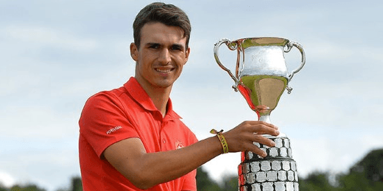 Pedro Lencart with the British Boys' Amateur trophy <br>(R&A Photo)