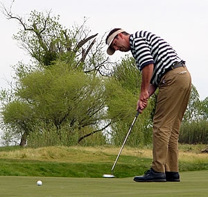 The winning putt on No. 18