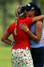 Amber Prange (L) and Paige Mackenzie