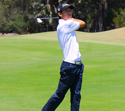 Yuan makes his approach at 17<br><i>Golf Australia Photo</i>