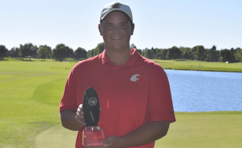 Derek Bayley holds Idaho Amateur trophy <br>(Idaho Golf Association)</br>