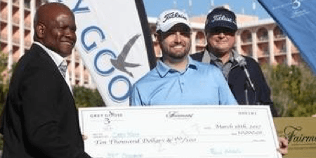 Winner Chris Ward (center) <br>(Photo Courtesy of Tom Jaronski)