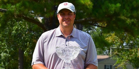 Stewart Whitt closed it out at Burningtree CC<br>(AGA photo)