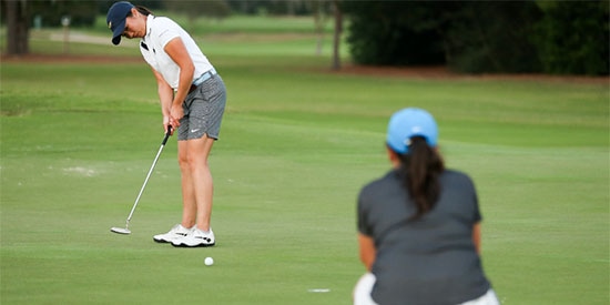 Marissa Mar closed out defending champ Julia Potter on the<br>18th green to advance to the quarterfinals (USGA photo)