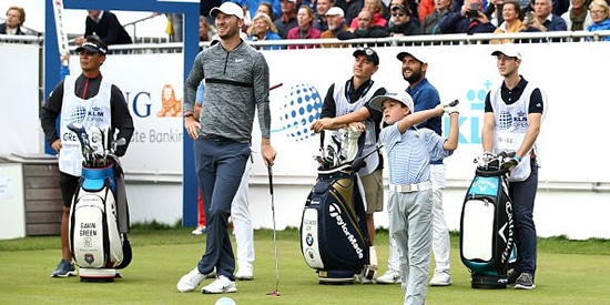 (Photo posted on Twitter by Chris Wood)