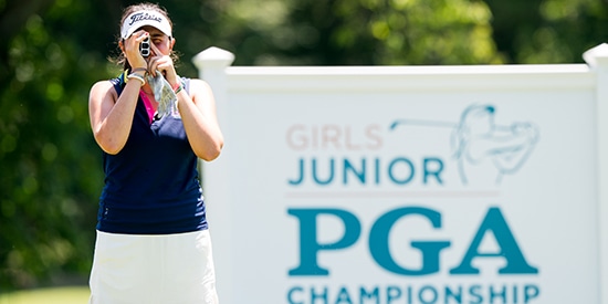 Phoebe Brinker at No. 18 (Darren Carroll/PGA of America)