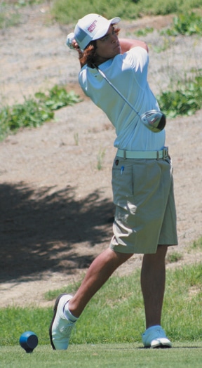 Shares early lead with Alex Prugh