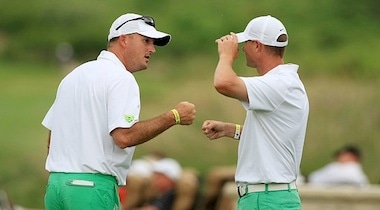 Oregon head coach Casey Martin, left, and assistant<br> coach Van Williams (Photo by Tracy Wilcox)