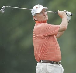 Todd Hendley has an 8-shot lead