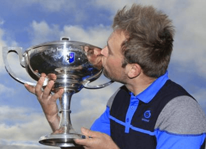 Jonathan Yates with West of Ireland trophy <br>(Photo Courtesy of Golffile​)</br>