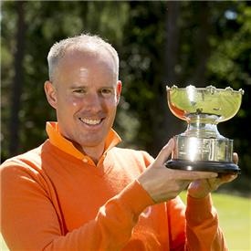 Jorg Paulus with Logan Trophy <br>(England Golf and Leaderboard Photography)</br>