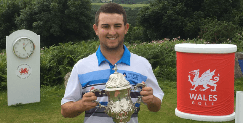 Zach Galliford all smiles as he holds Welsh Amateur trophy <br>(Golf Union of Wales)</br>