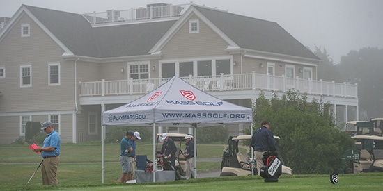 A heavy mist on Day 1 of the Massachusetts Mid-Am (Dave Colt photo)