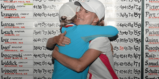 Gigi Higgins (left) and two-time defending champ Lara Tennant were the only two players to break par in stroke play. (Kathryn Riley/USGA)