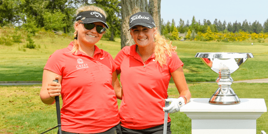 Avery Zweig (L) and Gianna Clemente