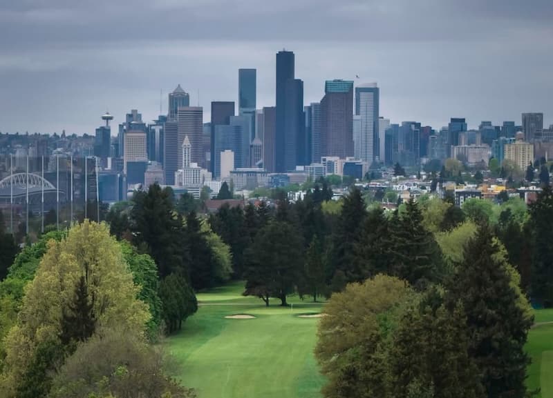 Bill Wright Golf Course with Seattle in the background