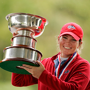 A big trophy for the 28-year-old (USGA Photo)