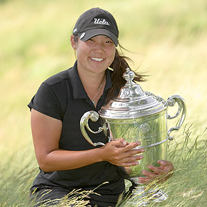 Tiffany Joh with the US Women's Publinx Trophy