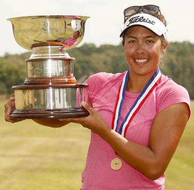 25-year old Greenlief hoists the trophy<br>USGA photo