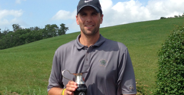 Nate Dunn with 2014 Iowa Amateur trophy