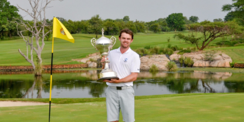 Liam Johnston with the African Amateur Trophy <br>(Scottish Golf Photo)
