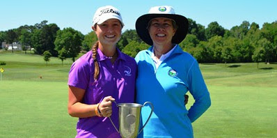 2017 champion Gracyn Burgess (L) with Vicki DiSantis (R) <br>(Carolinas Golf Association Photo)