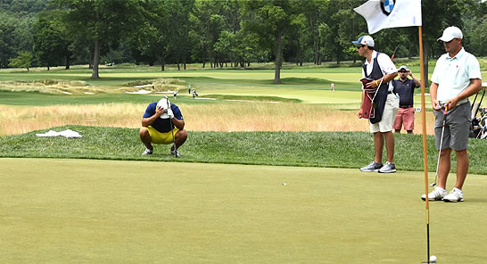 Grant Skyllas of LedgeRock Golf Club reacts to a near-make birdie chip on No. 10<br><i>Golf Assoc. of Philadelphia photo</i>