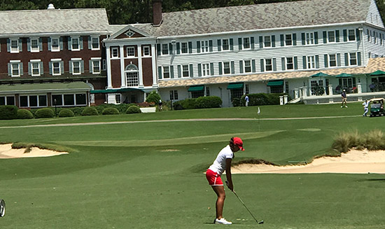 Krystal Quihuis approaches the final hole at Mid Pines<br>(Women's Trans photo)