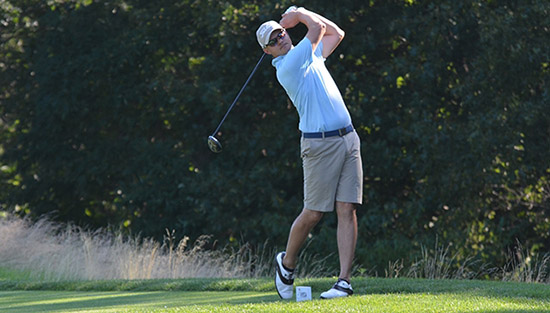 Down the middle, on the green, 4-under 68<br>(NYSGA photo)