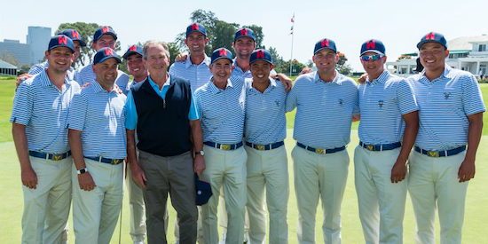 Former President George W. Bush poses with Team USA <br>(USGA Photo)