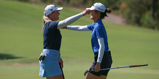 Lisa Edgar (left) and Grace Kim (NSW Golf photo)