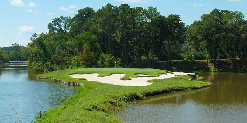 The par-3 15th is the highlight of the stretch run at Whispering Pines